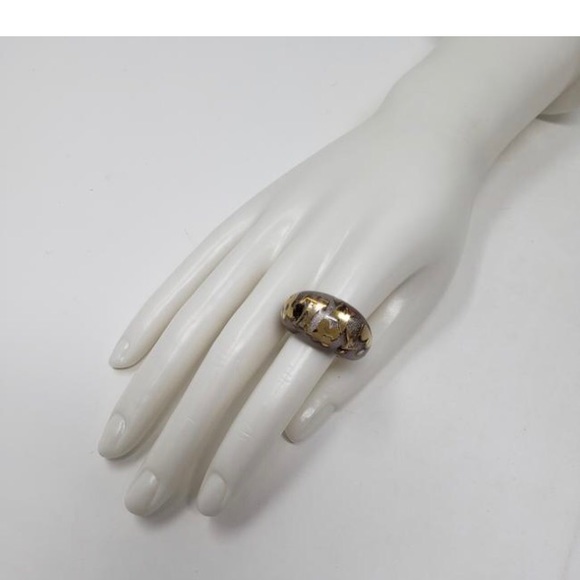 Louis Vuitton Ring - Picture 6 of 8
